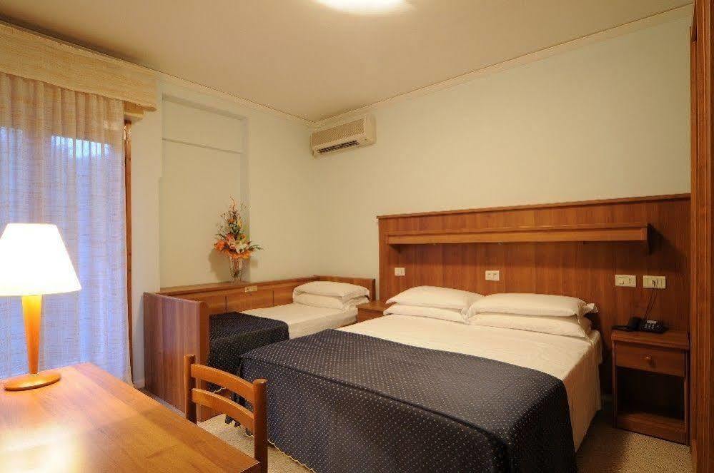 Hotel Mimosa 3*
